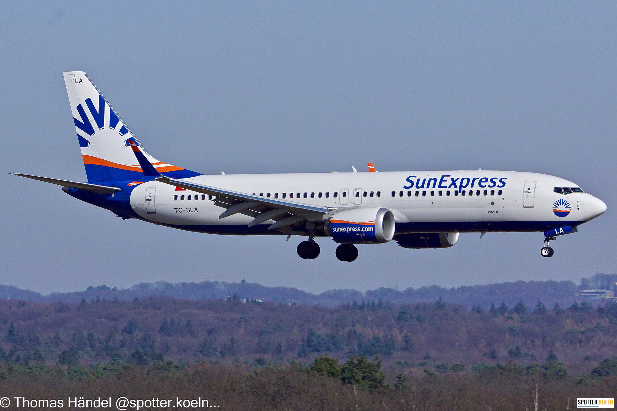 SunExpress TC-SLA Boeing 737MAX8 