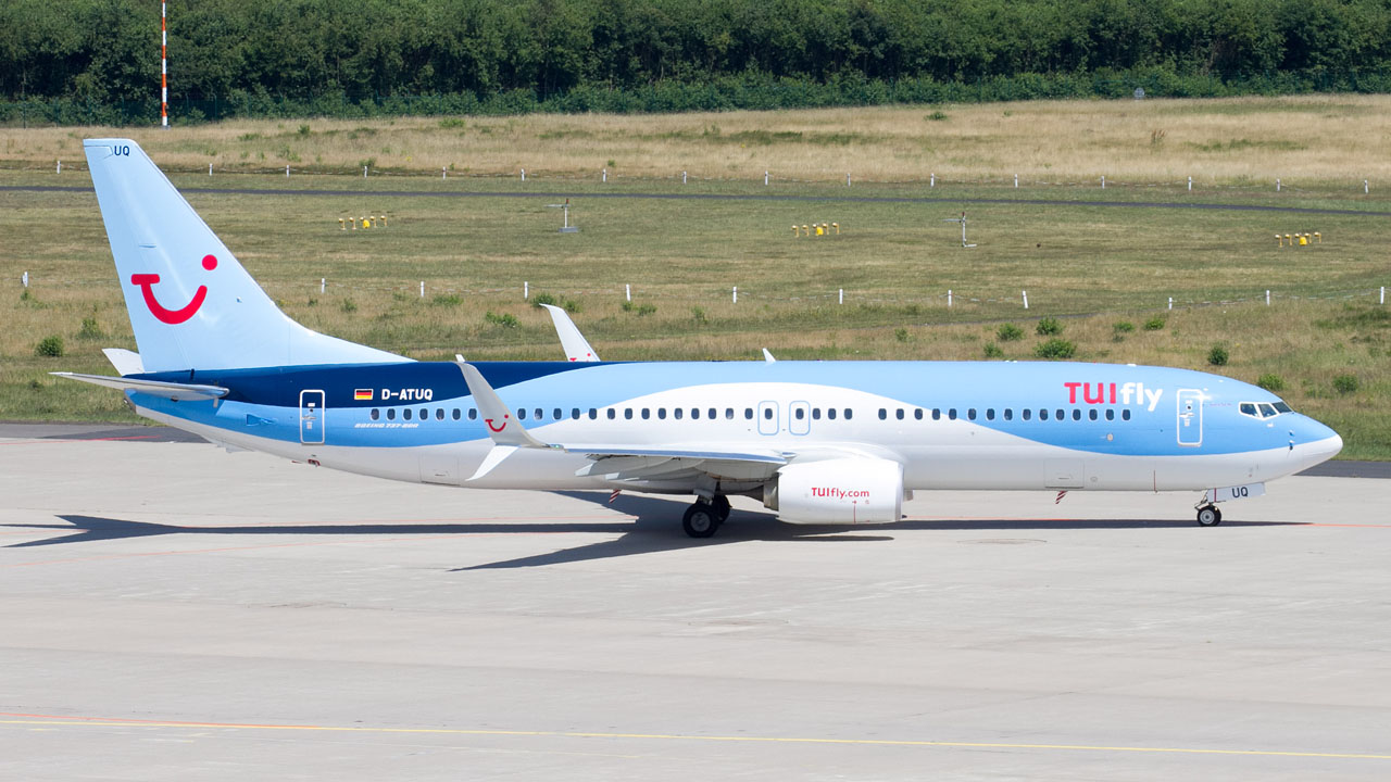 D-ATUQ TUI Fly