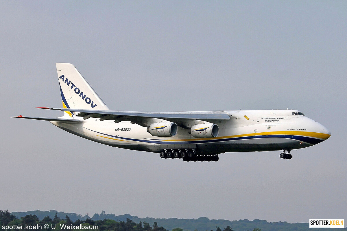 UR-82027 Antonov Airlines Antonov AN-124-100M