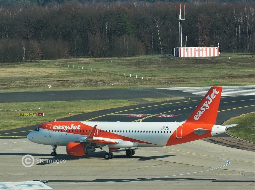 Easyjet Europe OE-IJU