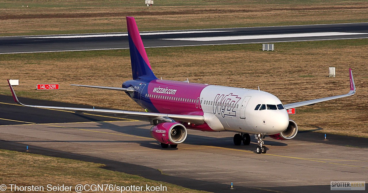 Wizz Air  HA-LYB Airbus  A320-200
