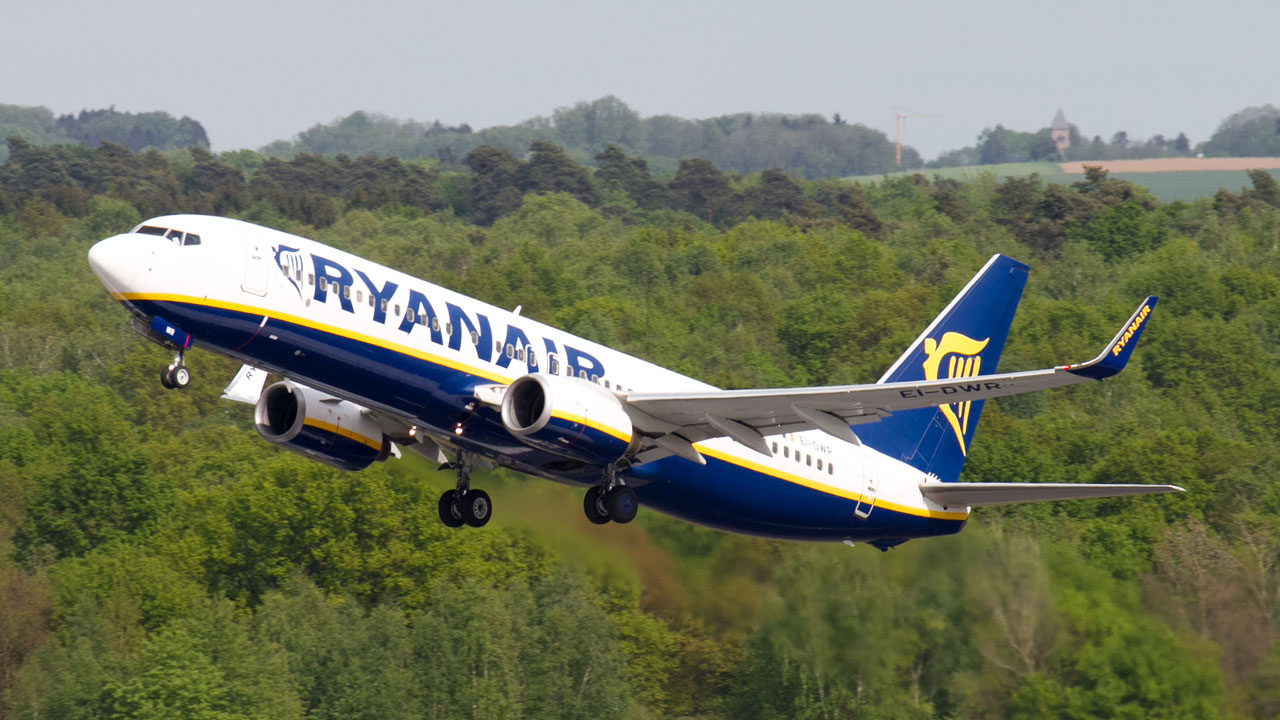 EI-DYR Ryanair Boeing 737-8AS(WL)