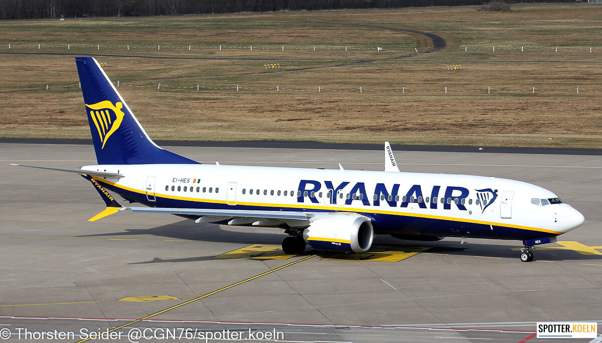 Ryanair 737-8200 MAX EI-HES 
