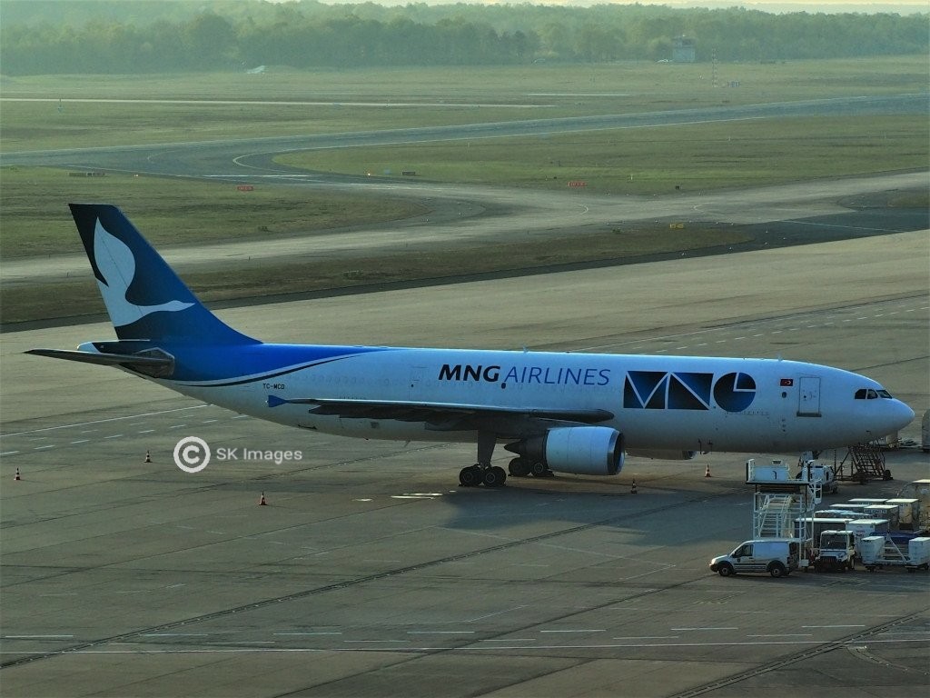 MNG Airlines TC-MCD Airbus A300B4-605R(F)