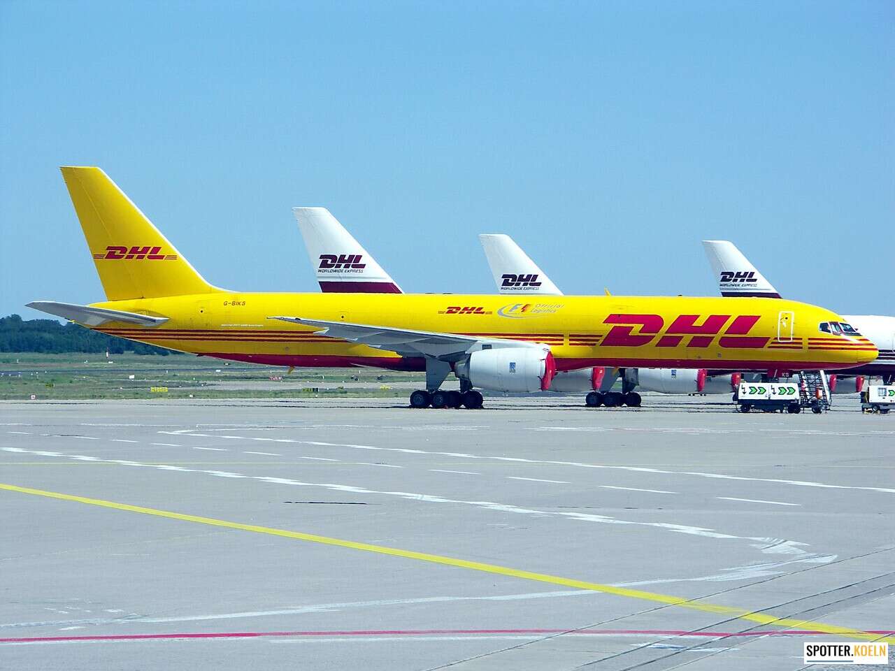 DHL_B757-200F_G-BIKS