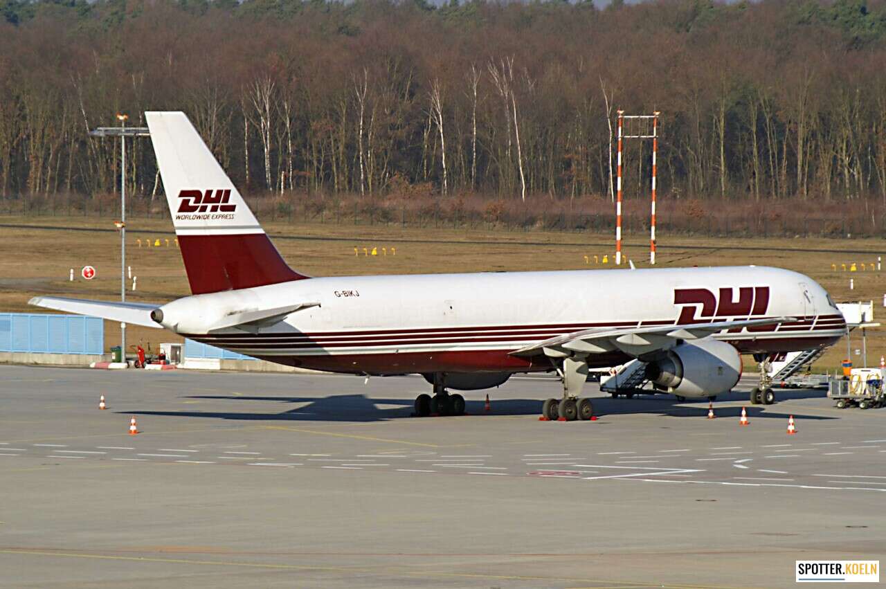 DHL_UK_B_57-236SF_G-BIKJ