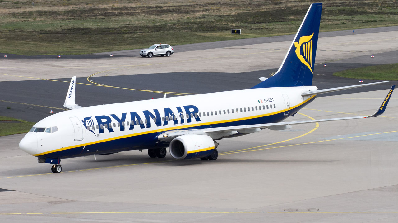 EI-EBT Ryanair Boeing 737-8AS(WL)