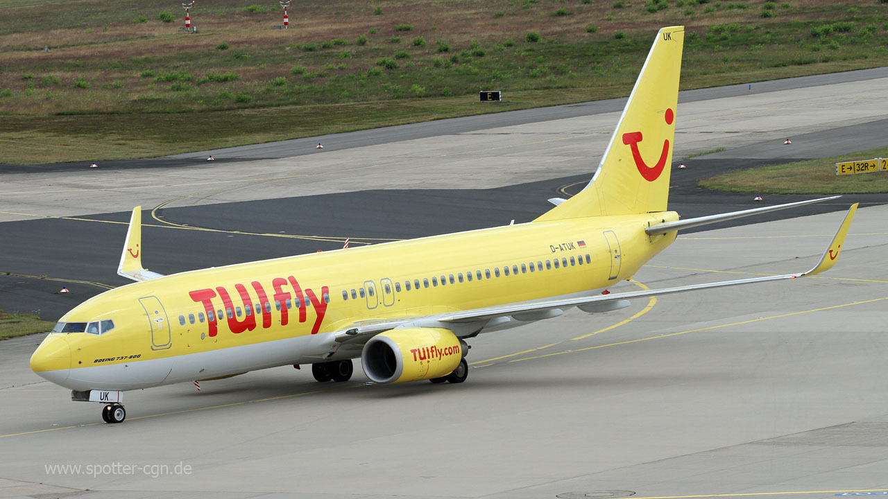 D-ATUK TUI Fly
