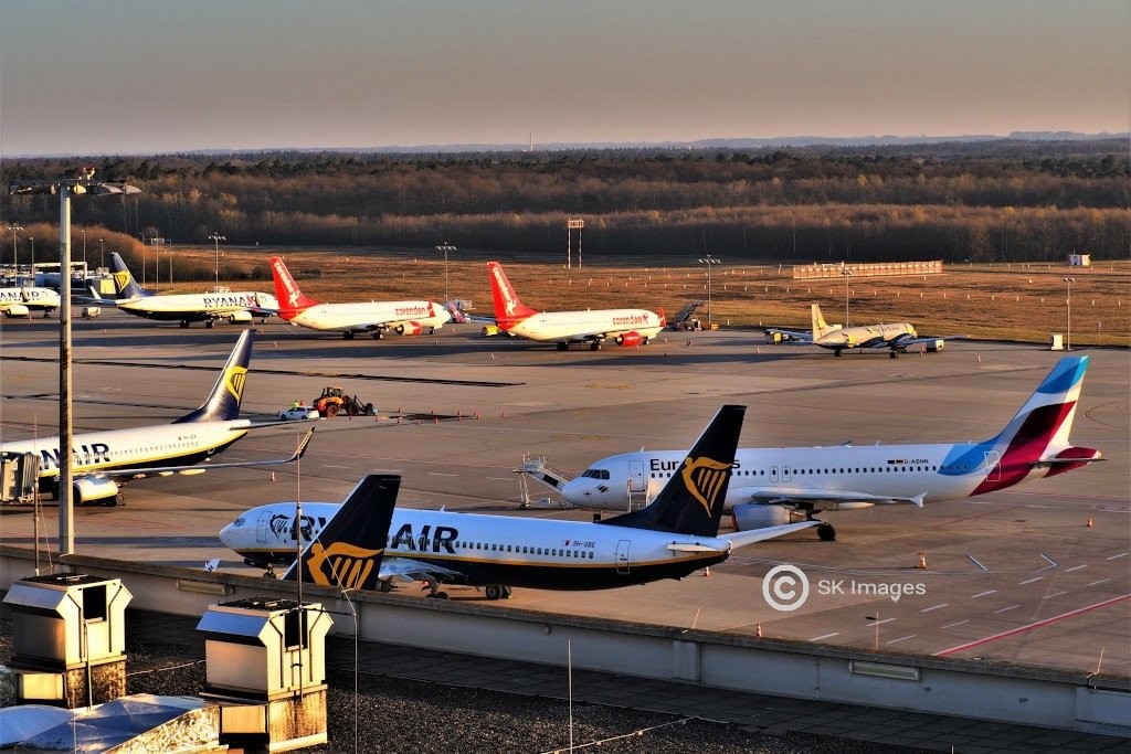 9H-OBE_CGN_06.04.2020_Foto_Klaus_D._Schinzel_karwundel