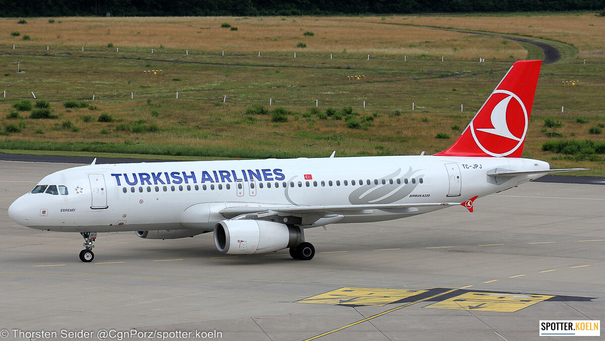 TC-JPJ Turkish Airlines A320-200 