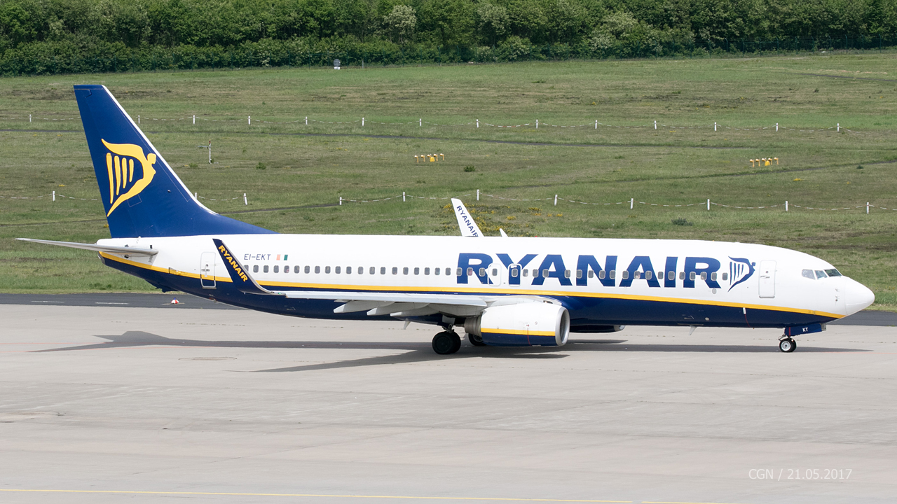 EI-EKT Ryanair Boeing 737-8AS(WL)
