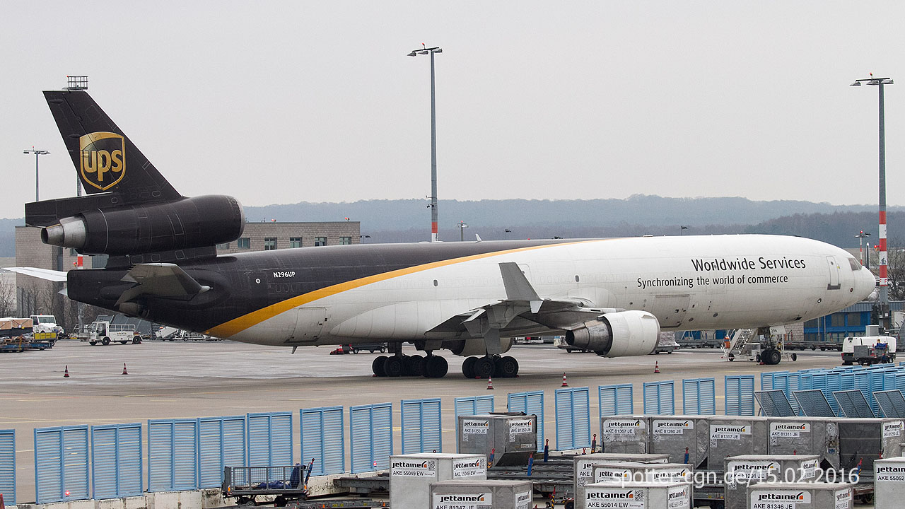N296UP UPS MD11F