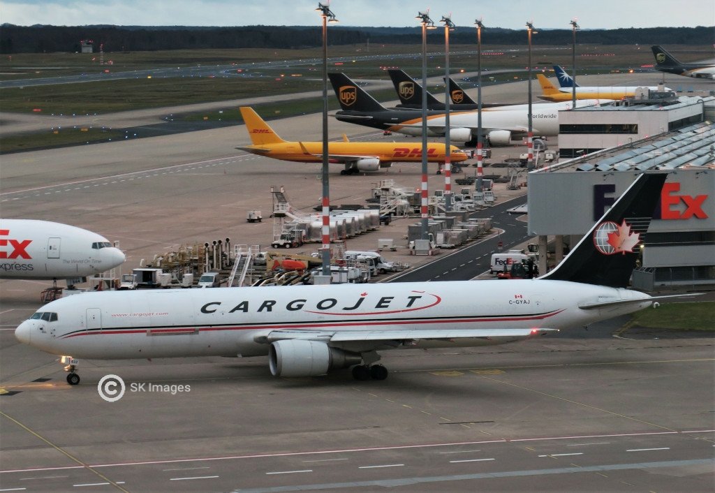 Cargojet Airways  C-GYAJ