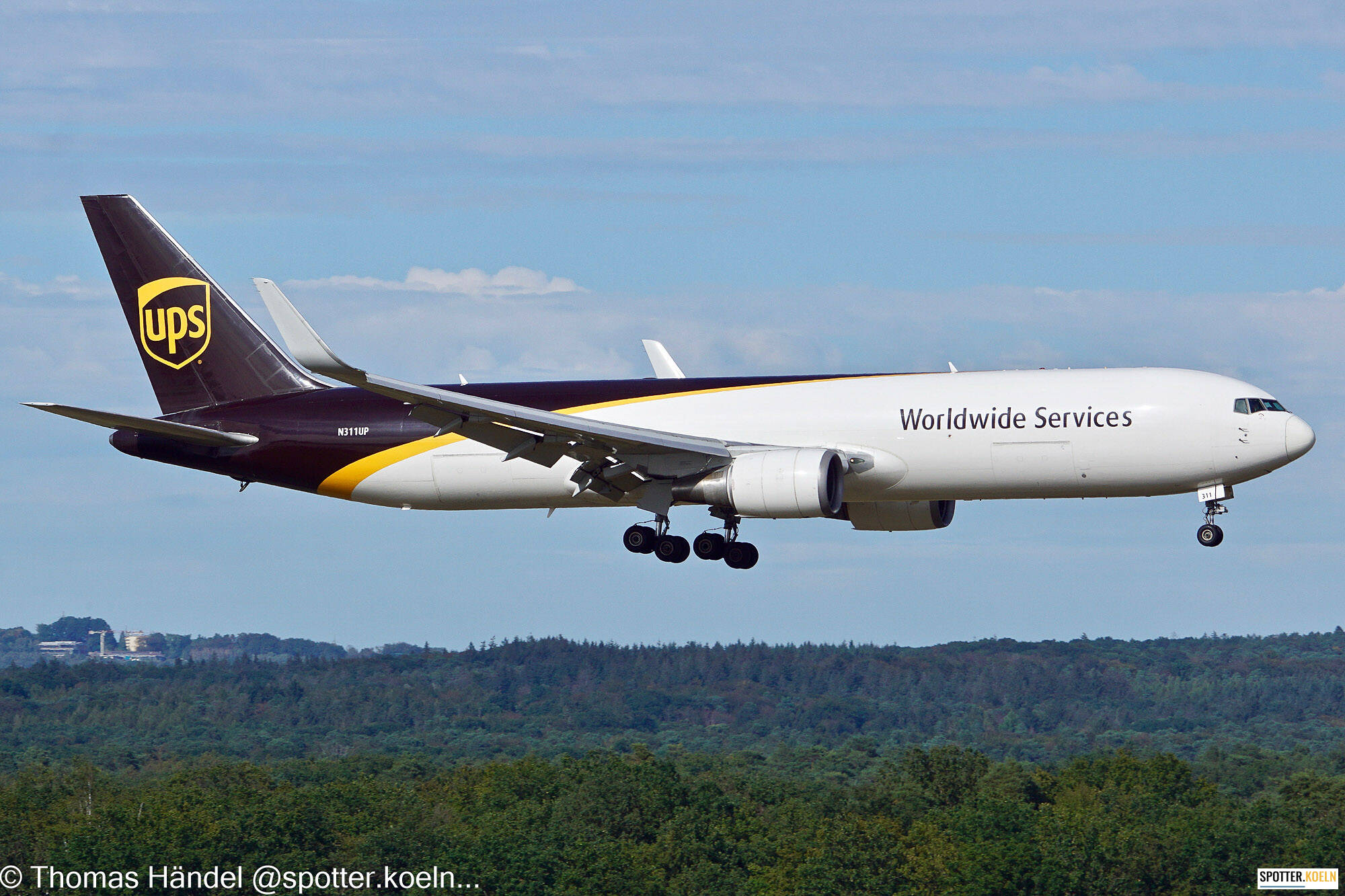UPS N311UP Boeing 767-34AF WL