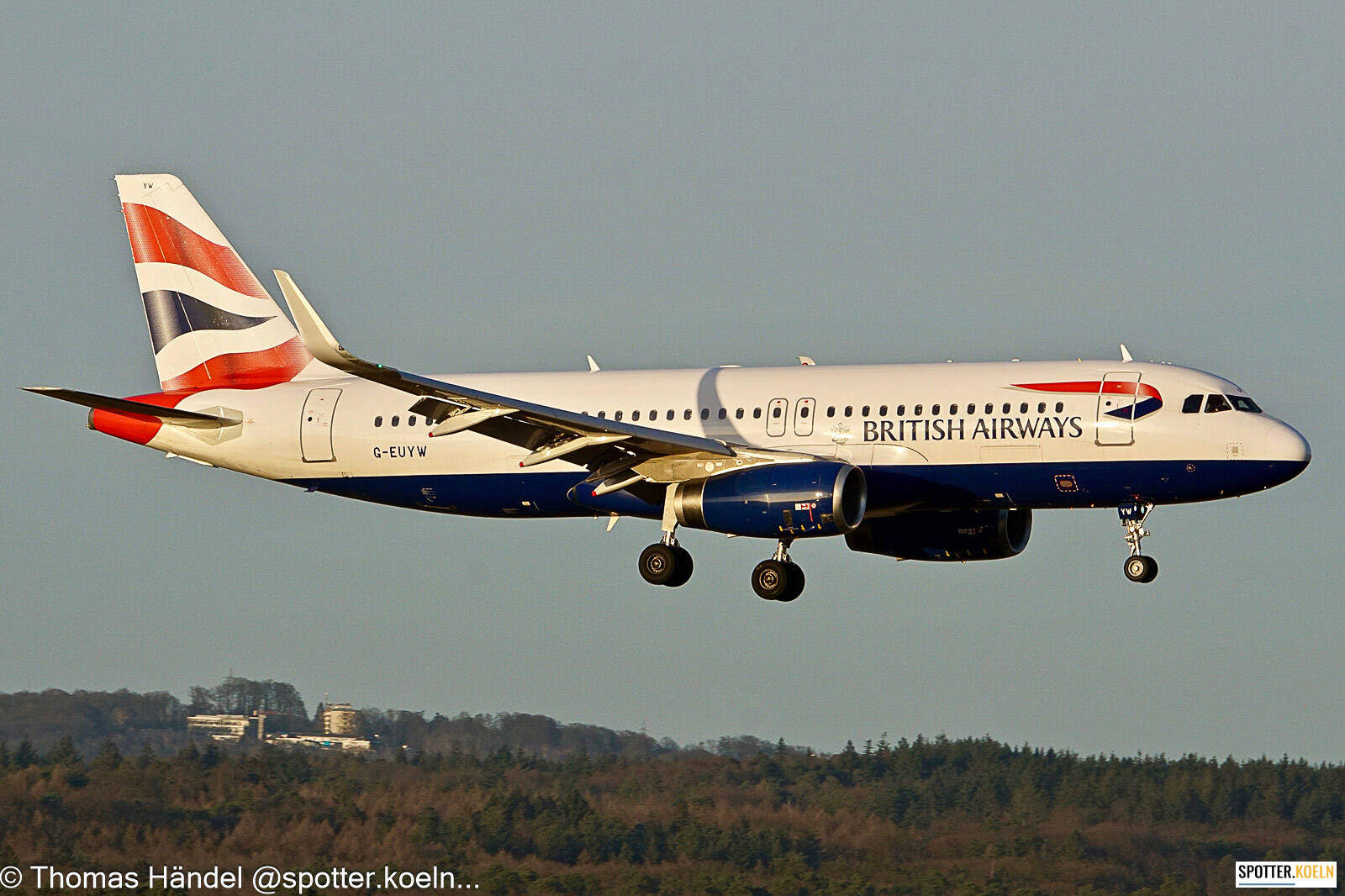 British Airways G-EUYW Airbus A320-232(WL)