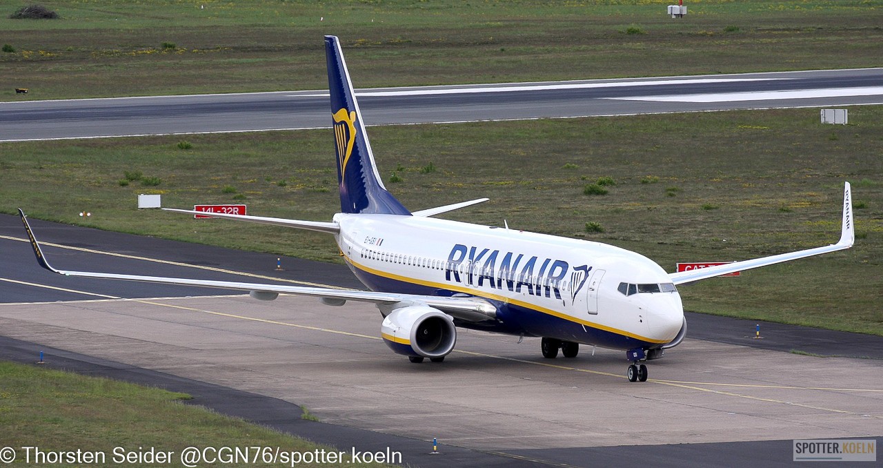 Ryanair 737-800W EI-GSI 