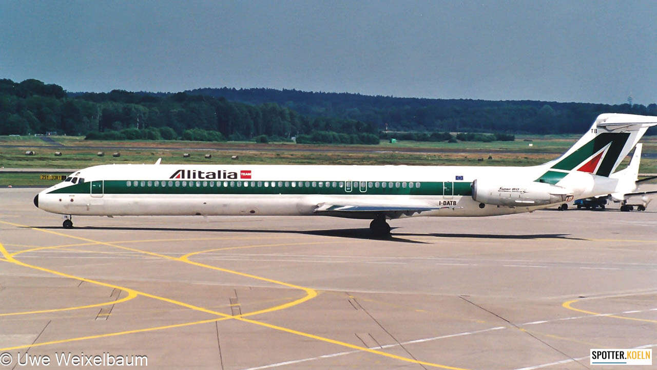 I-DATB Alitalia MD-80