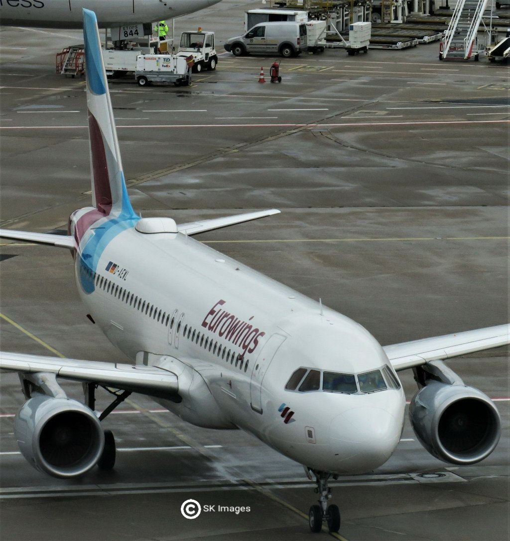 D-AEWL_CGN_09.12.2019_Foto_Klaus_D._Schinzel_karwundel