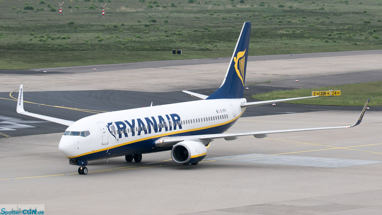EI-EFK Ryanair Boeing 737-8AS(WL)