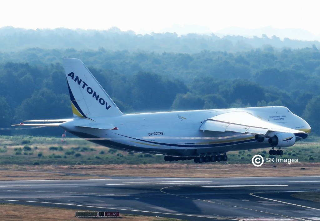 UR-82029_CGN_12.07.2019_Foto_Klaus_D.Schinzel_karwundel_2