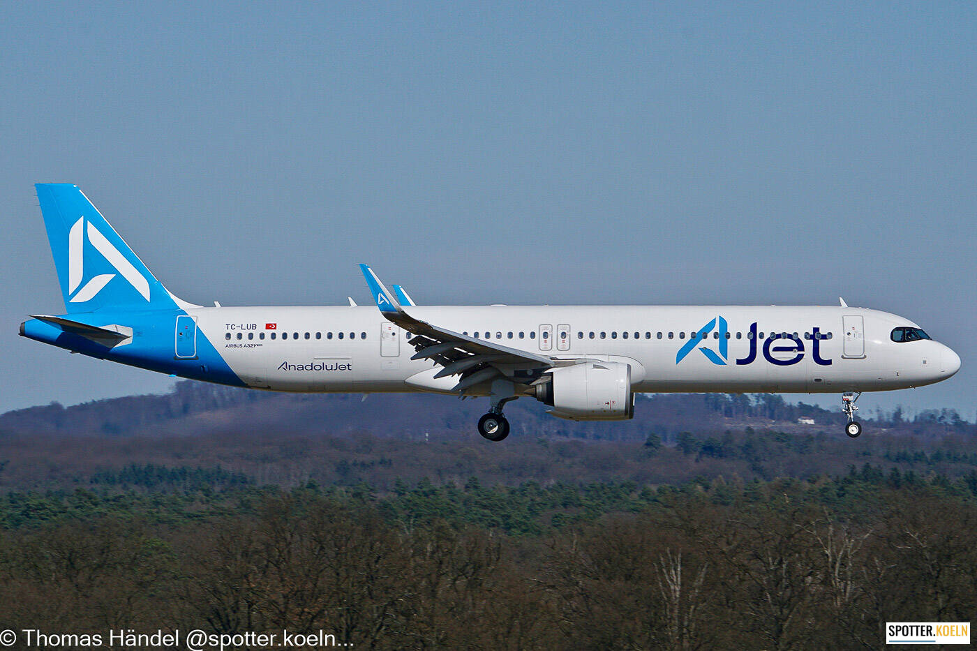 AJet TC-LUB Airbus A321-271NX 