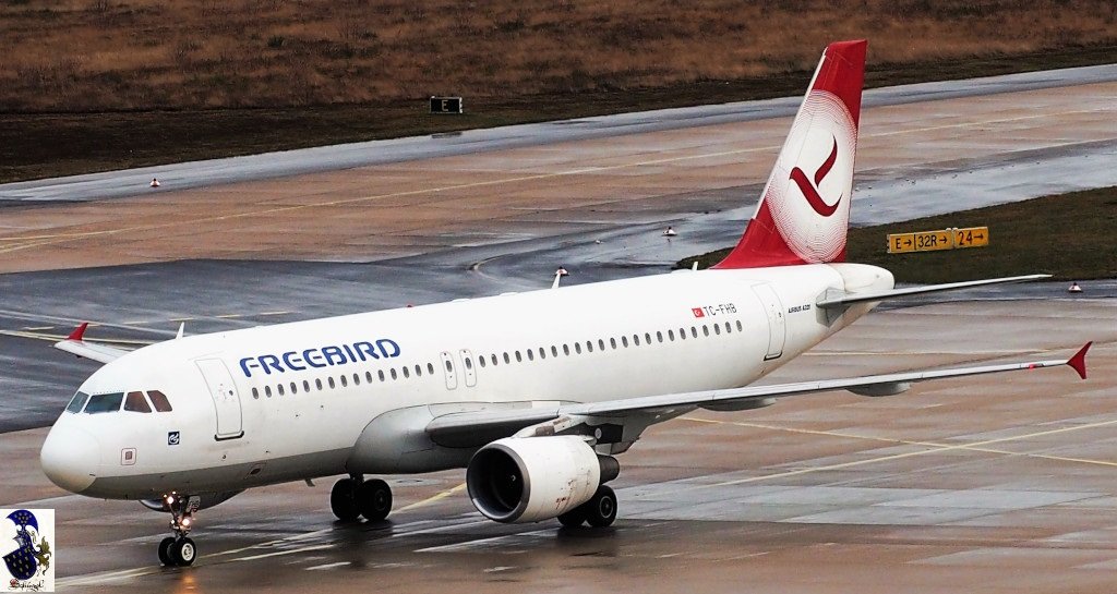 Freebird Airlines TC-FHB  Airbus A320