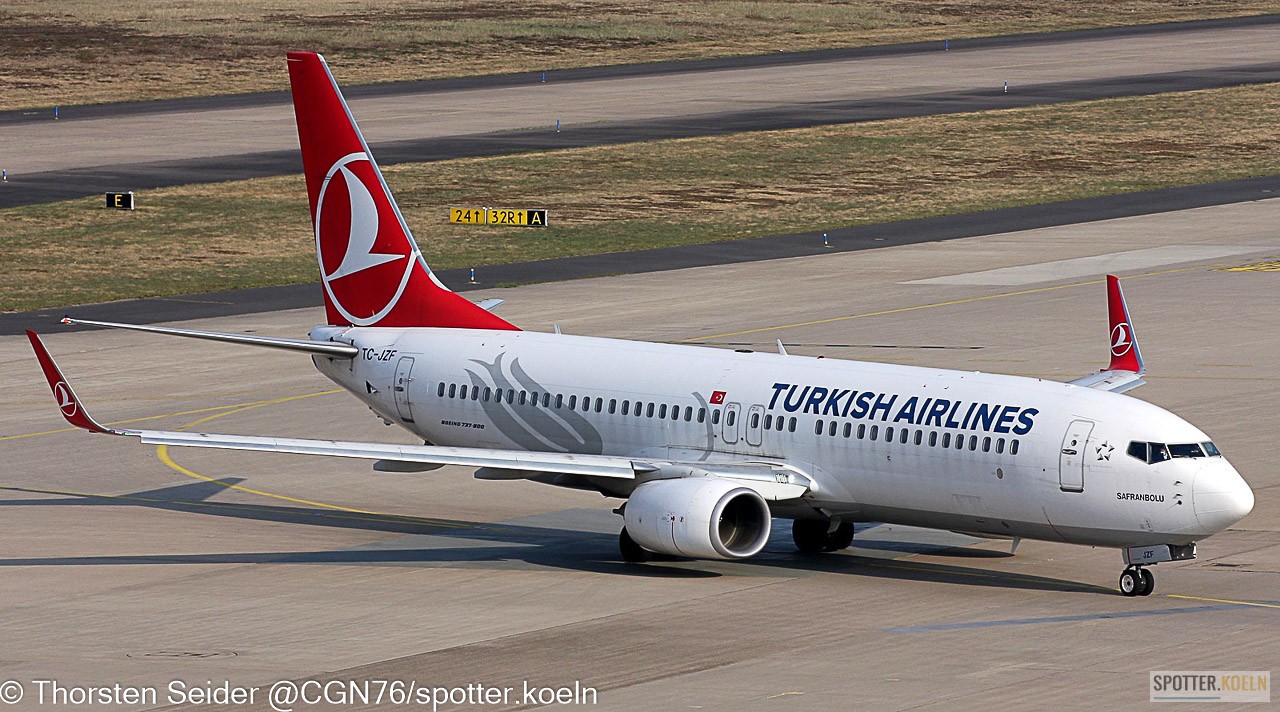 Turkish_Airlines_737-800W_TC-JZF_18.04.2021_Thorsten_Seider_cgn76