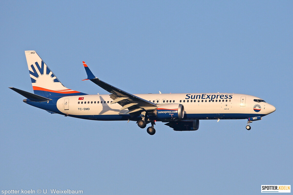 SunExpress TC-SMD B737 MAX 8 