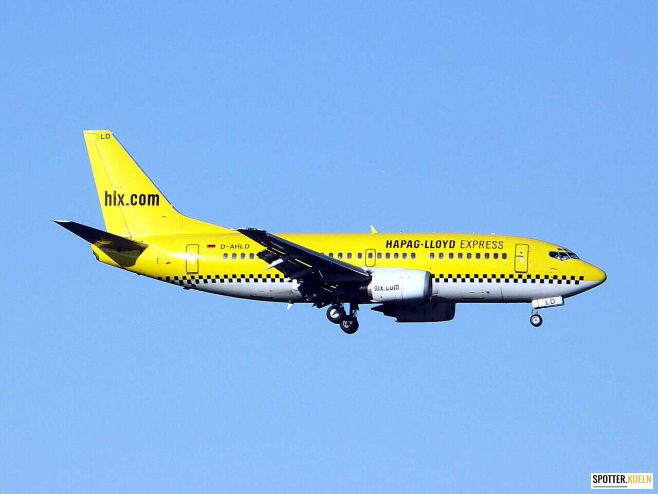 HLX_B_737-5K5_D-AHLD