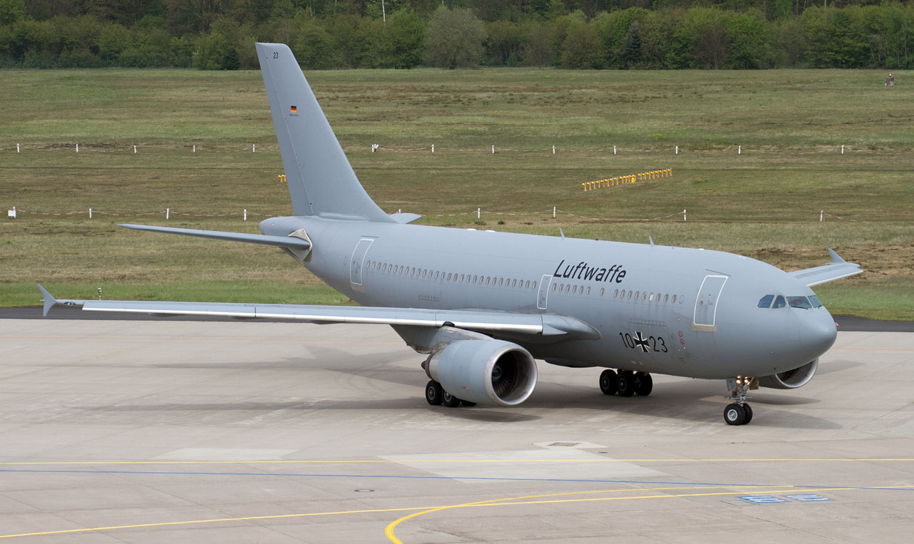 10+23 Airbus A310-304