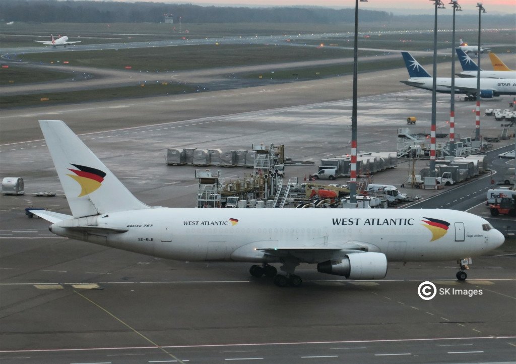 West Atlantic OY-RLB Boeing 767-232(BDSF)