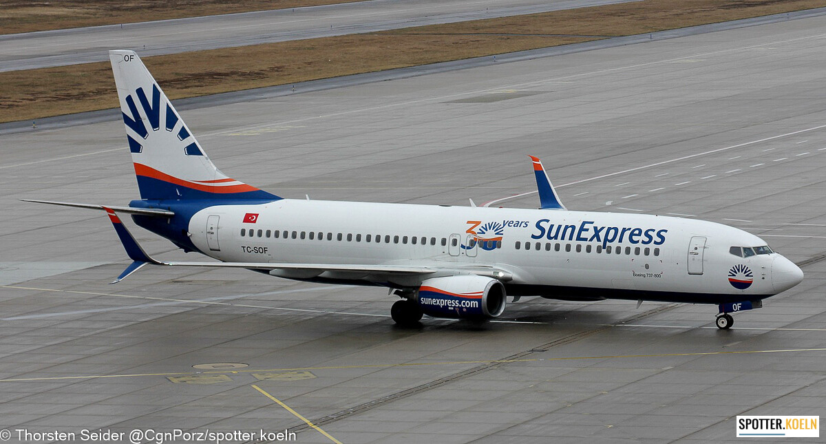 SunExpress 737-800W TC-SOF 