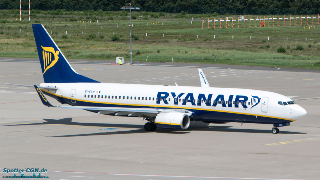 EI-ESW Ryanair Boeing 737-8AS(WL)