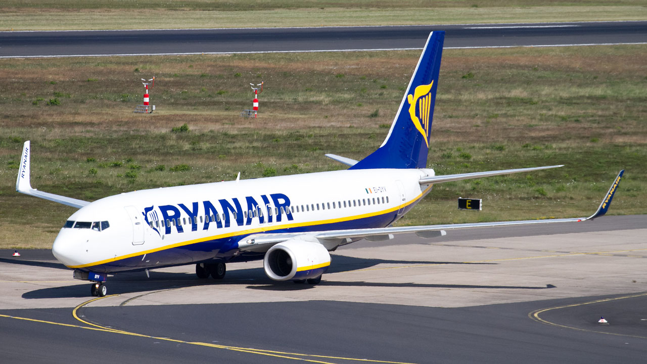 EI-DYV Ryanair Boeing 737-8AS(WL)