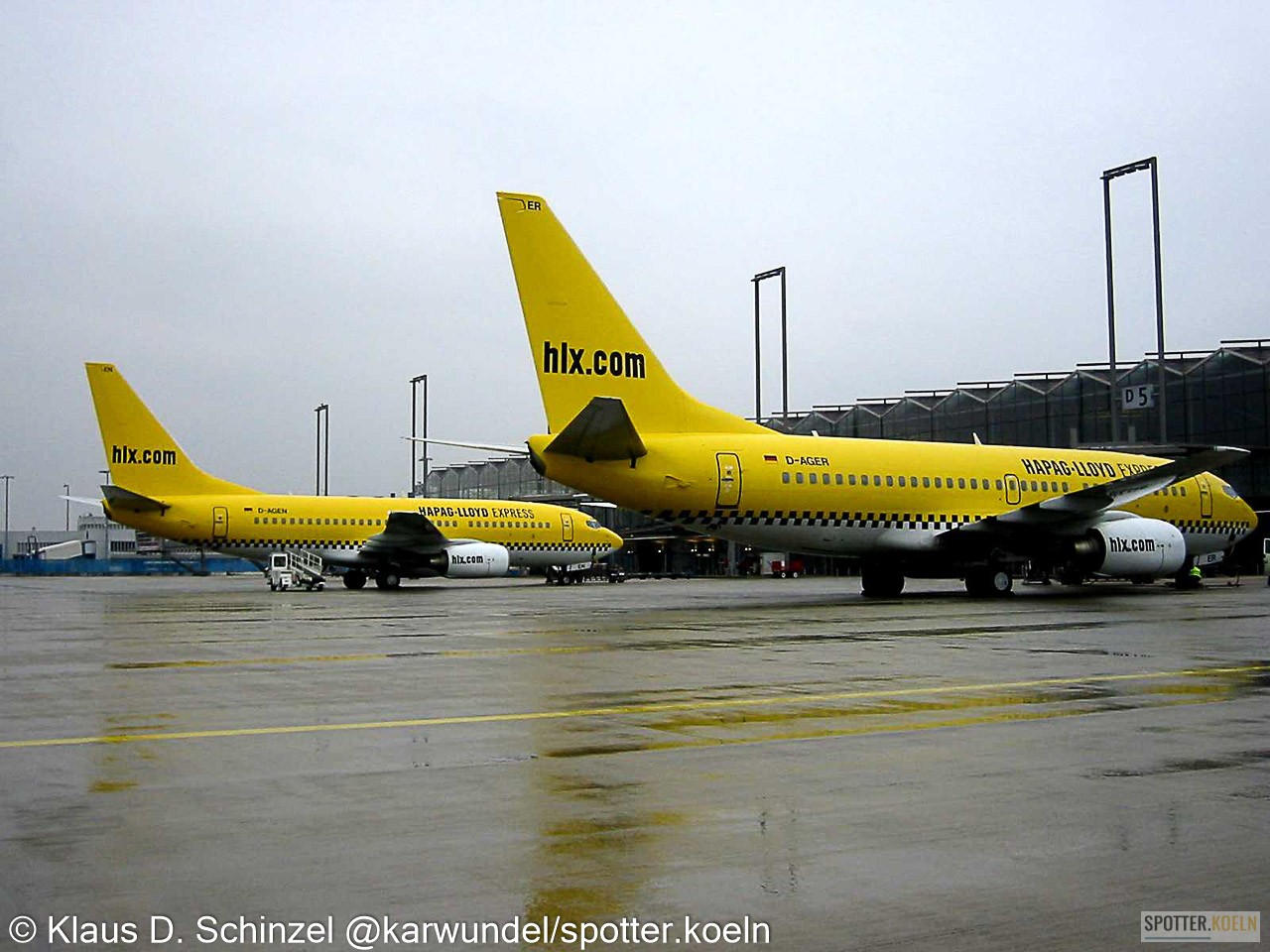 D-AGER D-AGEN_Hapag_Lloyd_Express_737-75B