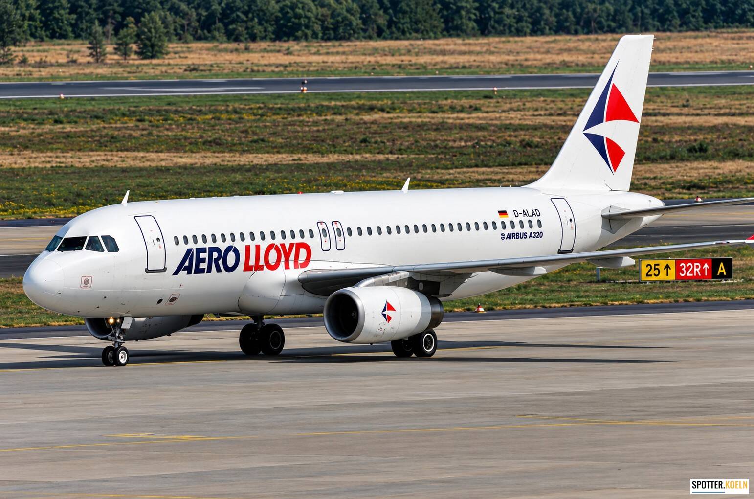 D-ALAD Aero Lloyd Airbus A320-232