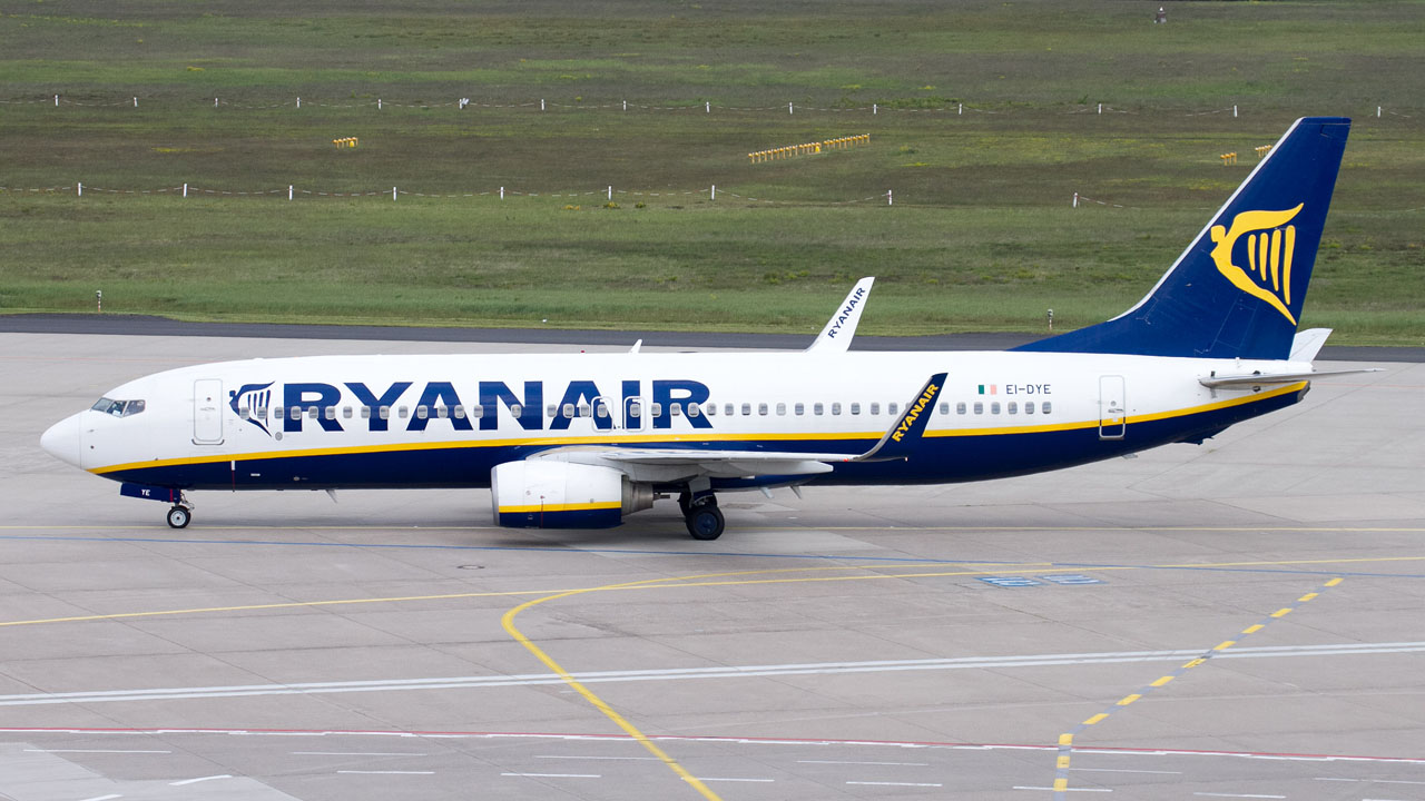 EI-DYE Ryanair Boeing 737-8AS(WL)