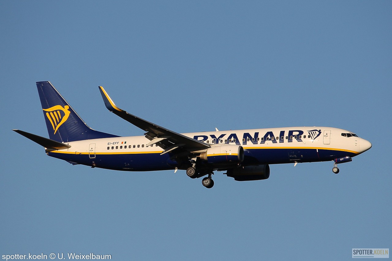 EI-EFF Ryanair B737-800 