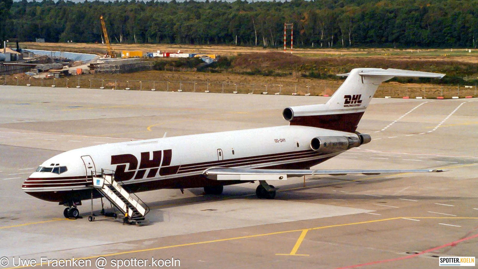 OO-DHY DHL B727-100