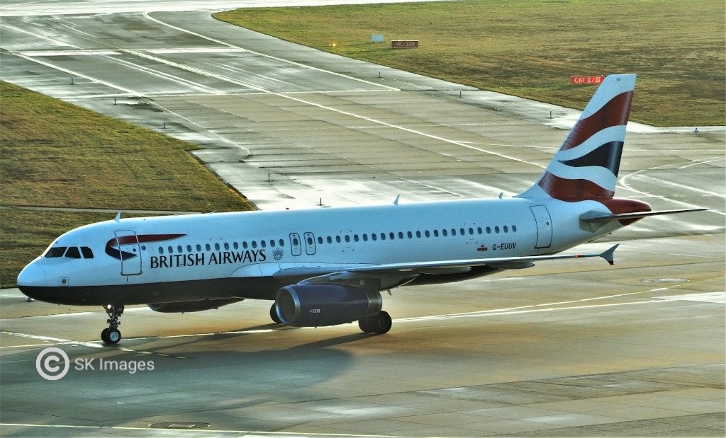 British Airways G-EUUV