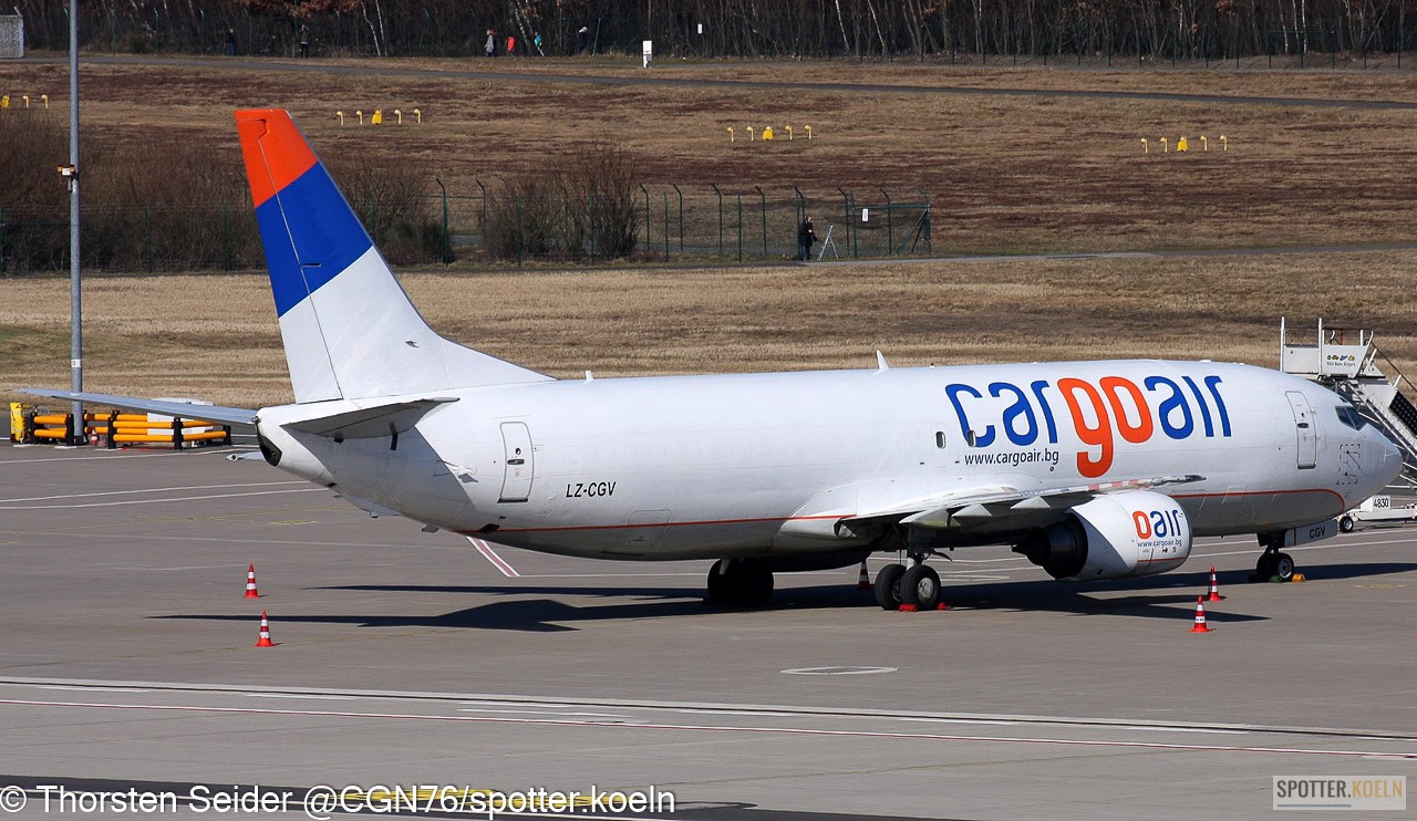 Cargo_Air_737-400_LZ-CGV_CGN_05.03.2021_Thorsten_Seider_cgn76