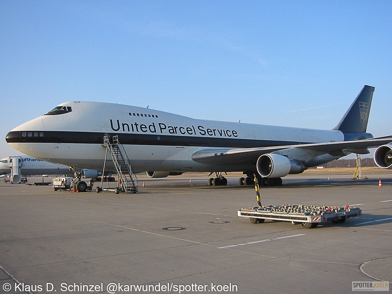 N525UP UPS 747-212BSF