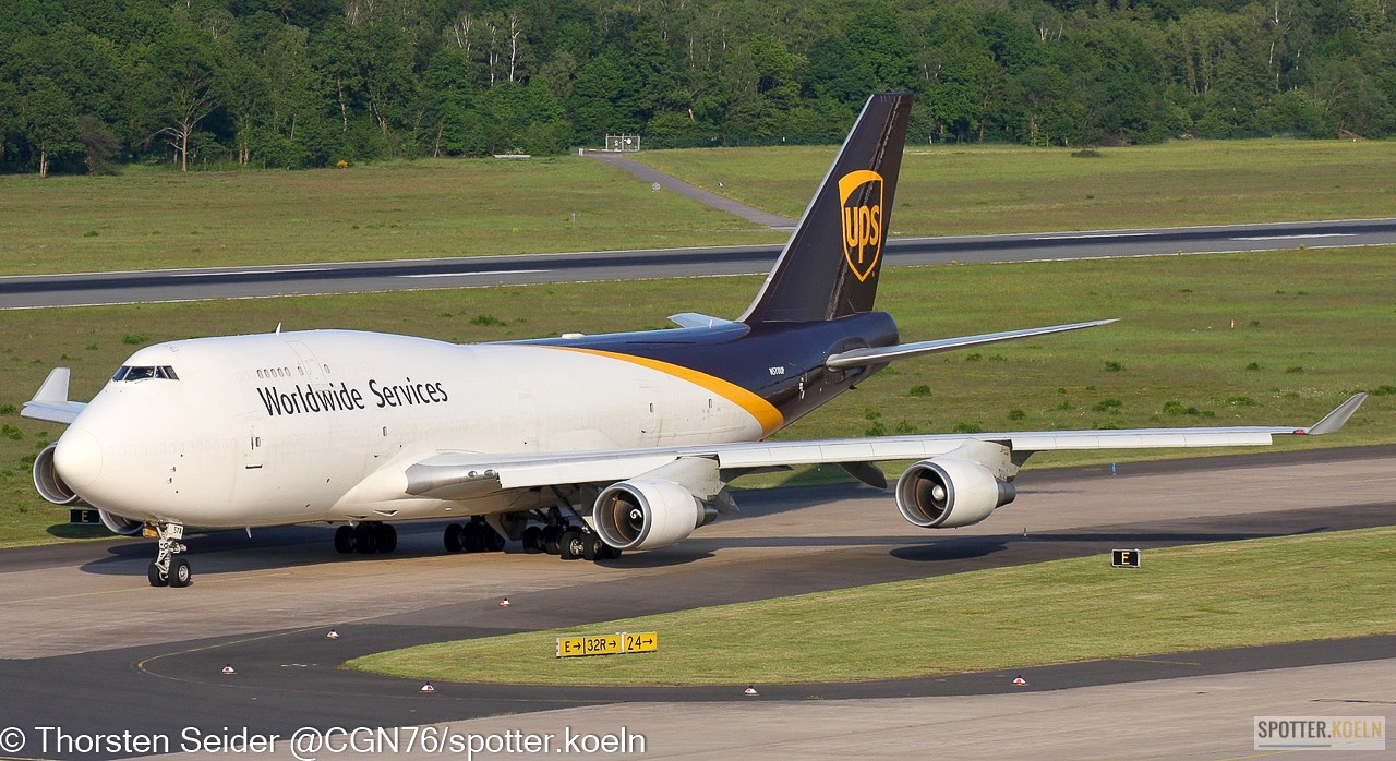 UPS 747-400 N578UP