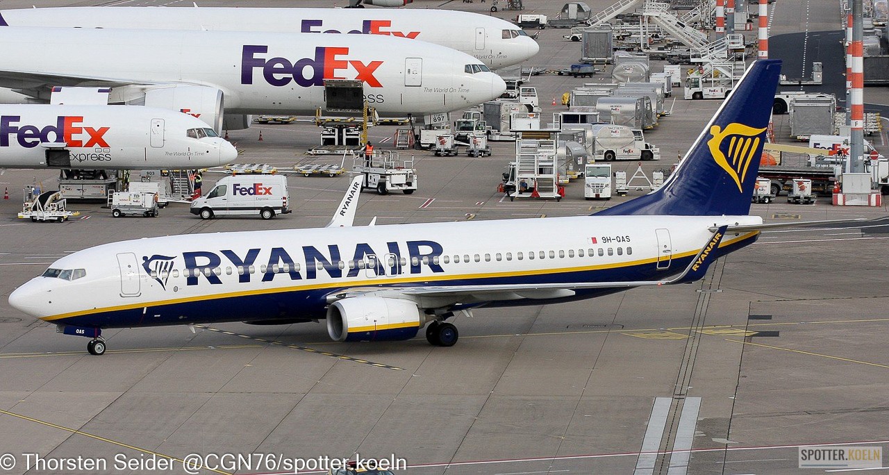 Malta Air 737-800W 9H-QAS 