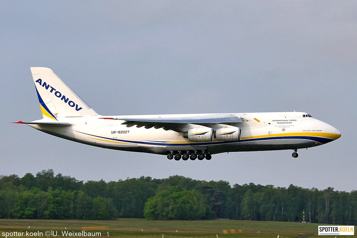 UR-82027 Antonov Airlines AN-124-100M