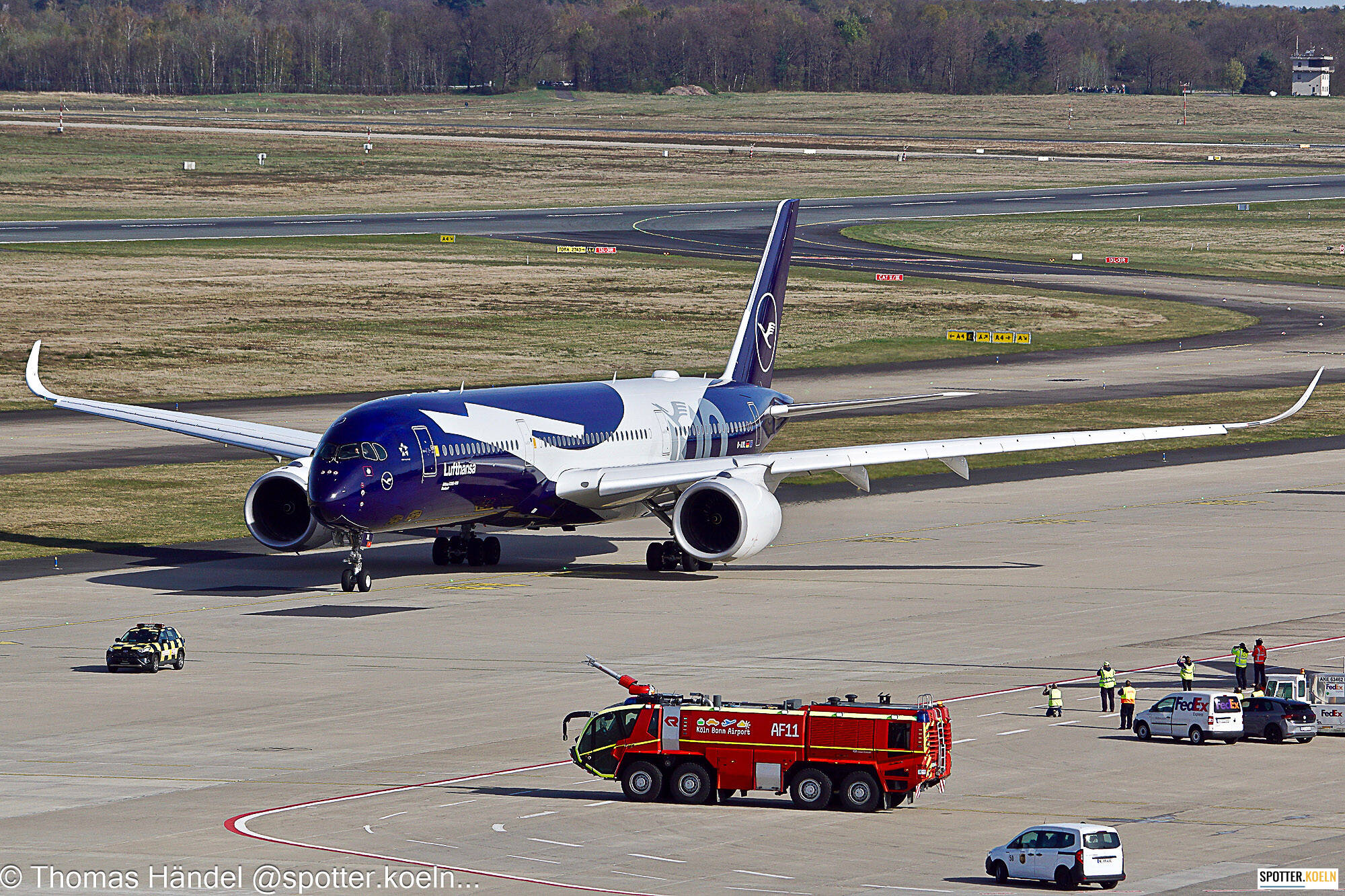 Lufthansa D-AIXL Airbus A350-941
