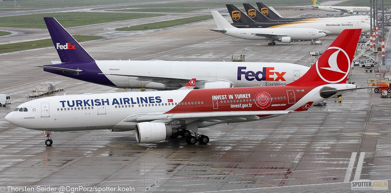 Turkish Airlines TC-JIZ A330-223
