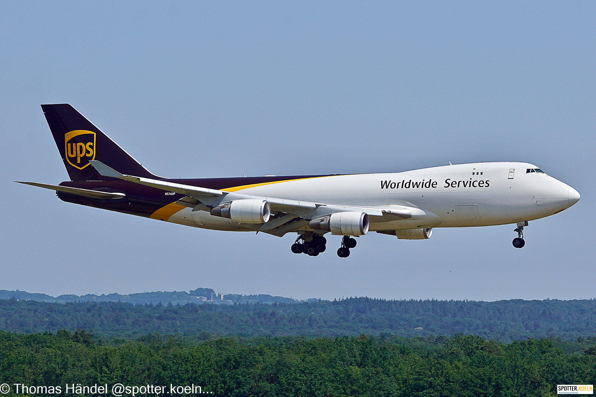UPS N576UP Boeing 747-44AF 