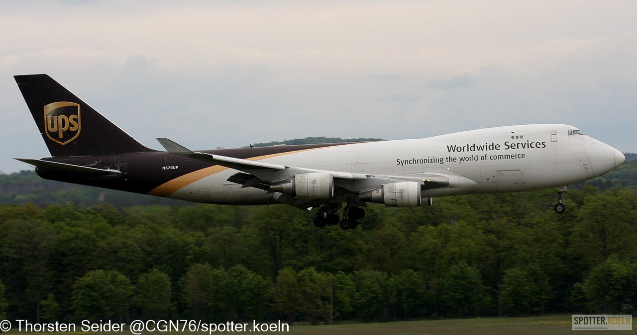 UPS 747-400 N576UP 