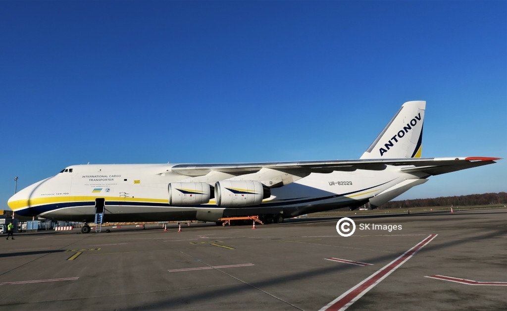 UR-82029 Antonov Airlines Antonov An-124-100